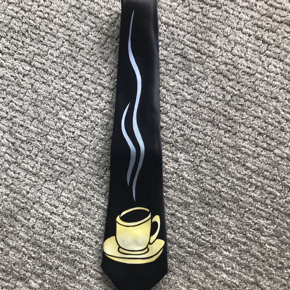 MEN’S TIE 56”long 4” wide